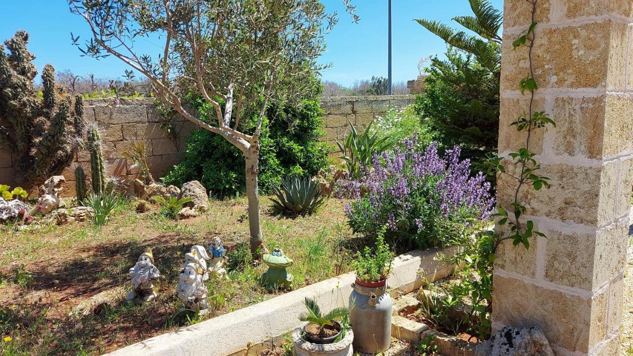 Bed and Breakfast Oniro Specchia Exterior foto